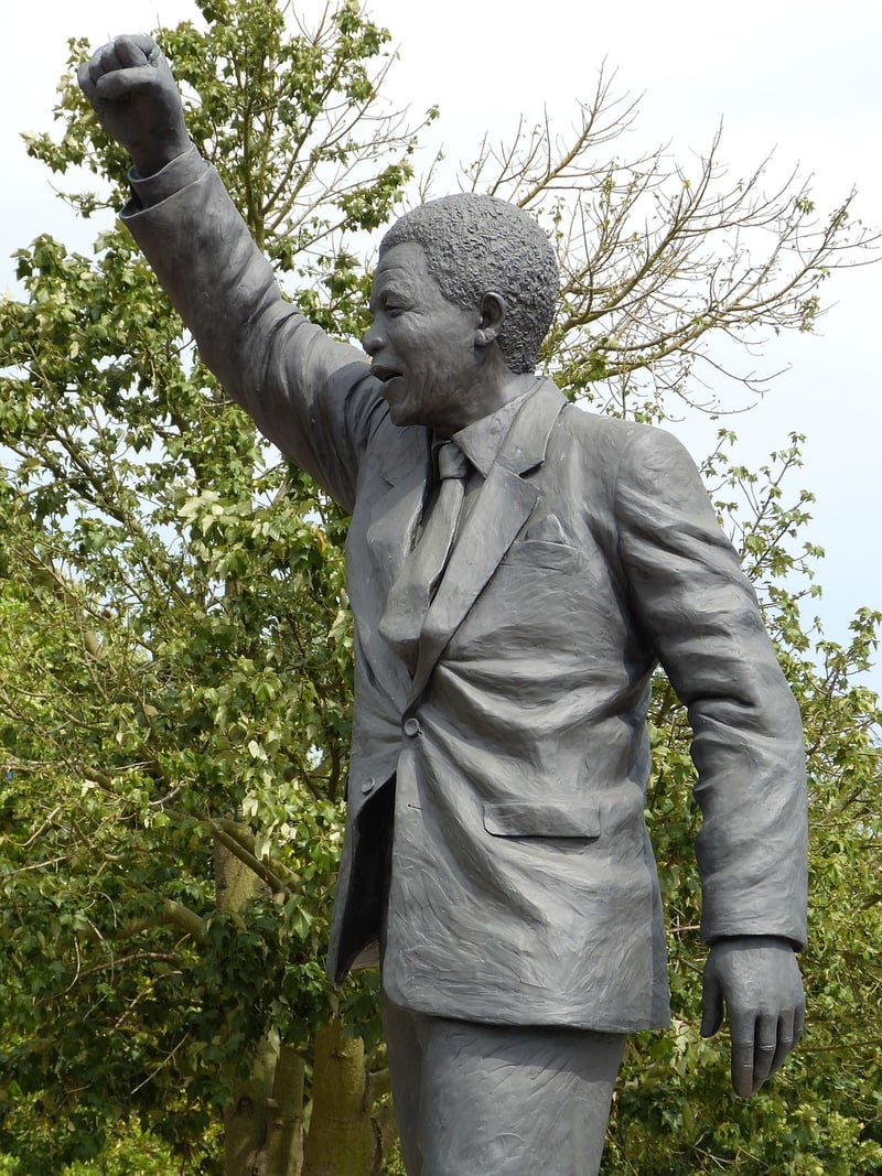 Nelson Mandela statue